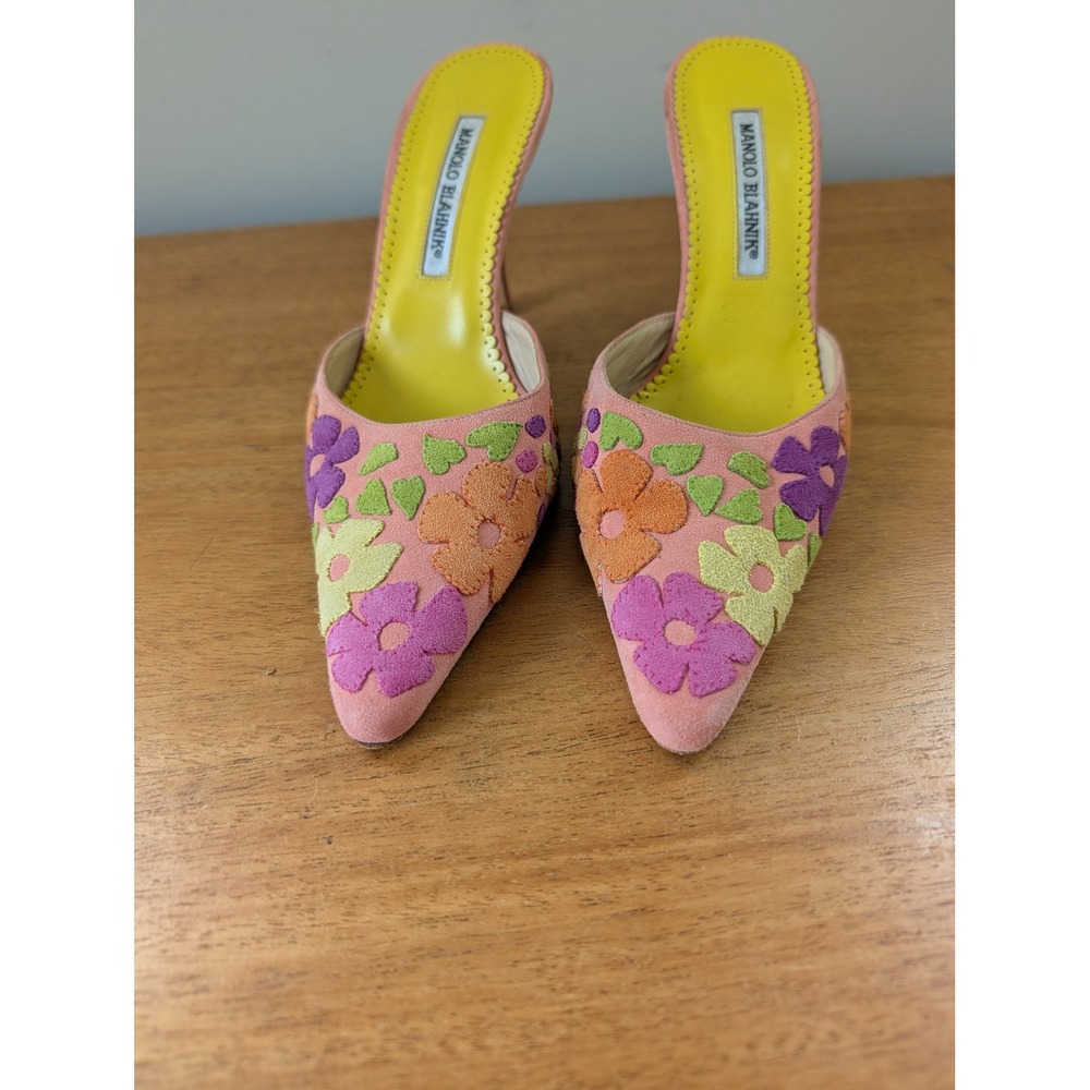 Vintage Y2K Manolo Blahnik Pastel Floral Suede Pointed Toe Mules - Picture 8 of 16